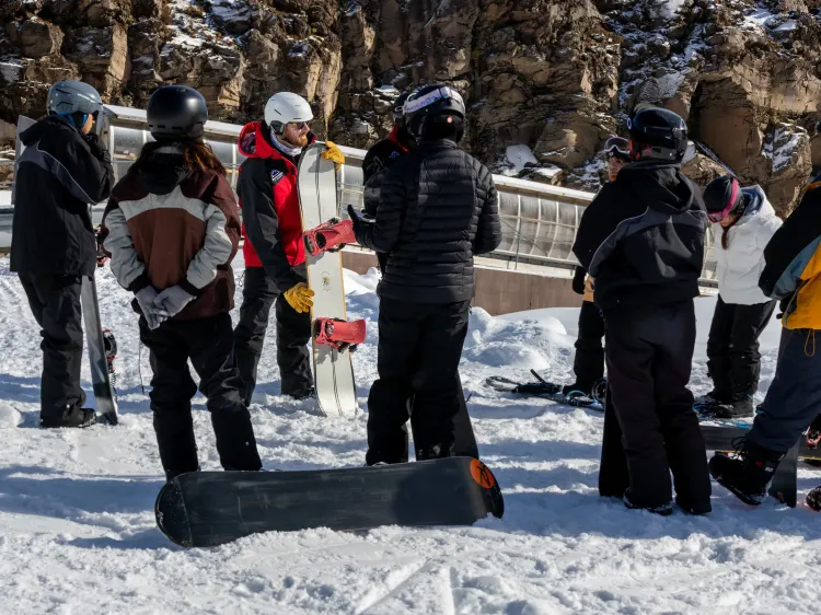 LEARN TO SNOWBOARD